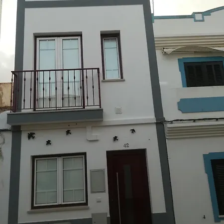Holiday home Casa Andorinhas